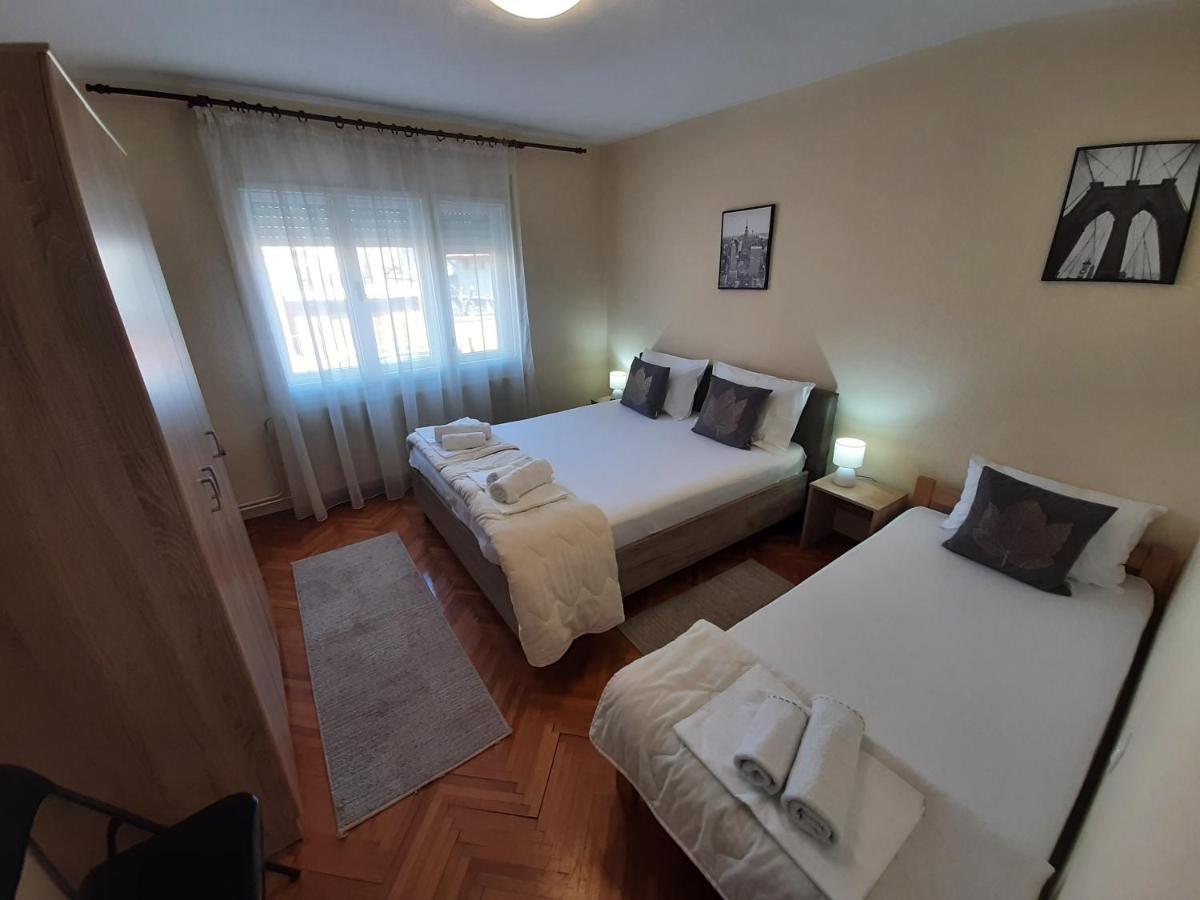 Haus Apartman Zajecar M&L Exteriör bild