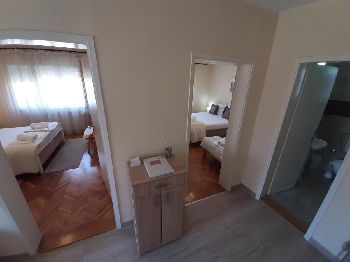 Haus Apartman Zajecar M&L Exteriör bild